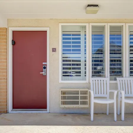 Desert Sand Resort Avalon Exterior photo