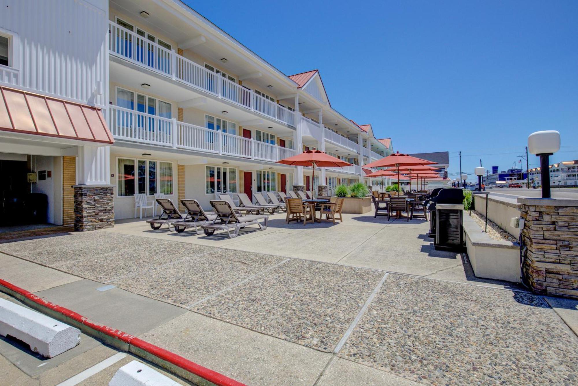 Hotel Desert Avalon